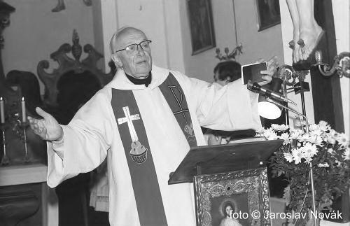 Bohoslužba s P. Zdeňkem Čížkovským (1997)