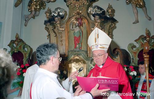 Biřmování (2002)