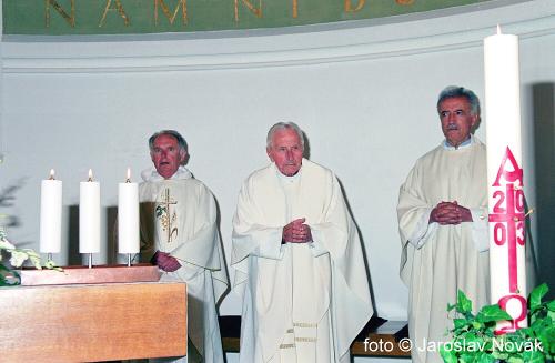 88. narozeniny a 60 let kněžství Mons. Jana Machače (2003)